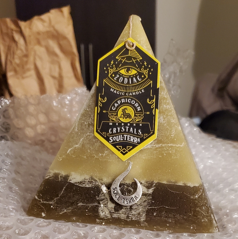 Soul terra capricorn zodiac candle